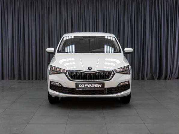 Skoda Rapid II с пробегом 2021 года, цена 1 525 000 рублей, 96112 км, лифтбек, Автокод Объявления