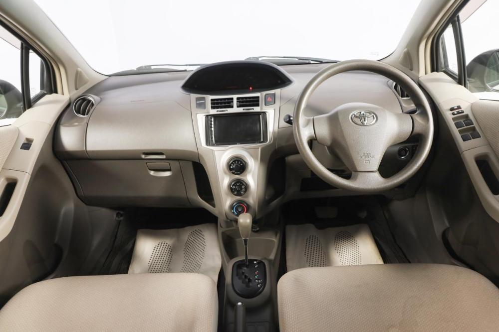 Toyota Vitz II (XP90) Новосибирск  - изображение 9
