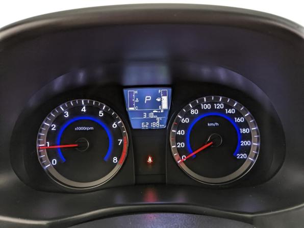 Hyundai Solaris I Рестайлинг с пробегом 2015 года, цена 1 199 000 рублей, 61400 км, седан, Автокод Объявления