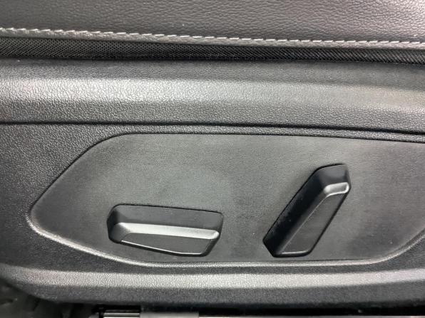 Hyundai Elantra VII (CN7) Рестайлинг с пробегом 2023 года, цена 1 995 000 рублей, 49528 км, седан, Автокод Объявления