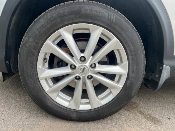 Nissan Qashqai II с пробегом 2017 года, цена 1 370 000 рублей, 70560 км, внедорожник, Автокод Объявления