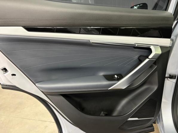 Geely Atlas II с пробегом 2024 года, цена 3 227 000 рублей, 8793 км, внедорожник, Автокод Объявления