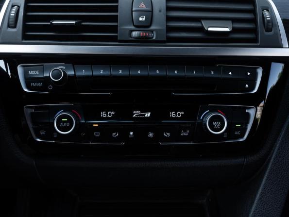 BMW 3 серии VI (F3x) Рестайлинг с пробегом 2016 года, цена 2 120 000 рублей, 160882 км, седан, Автокод Объявления