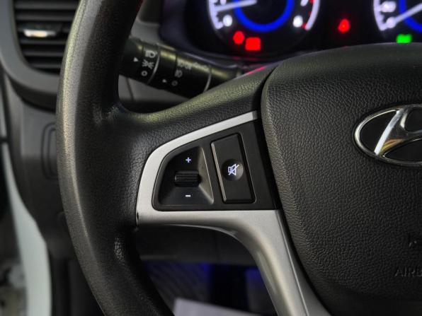 Hyundai Solaris I с пробегом 2012 года, цена 759 000 рублей, 107791 км, седан, Автокод Объявления