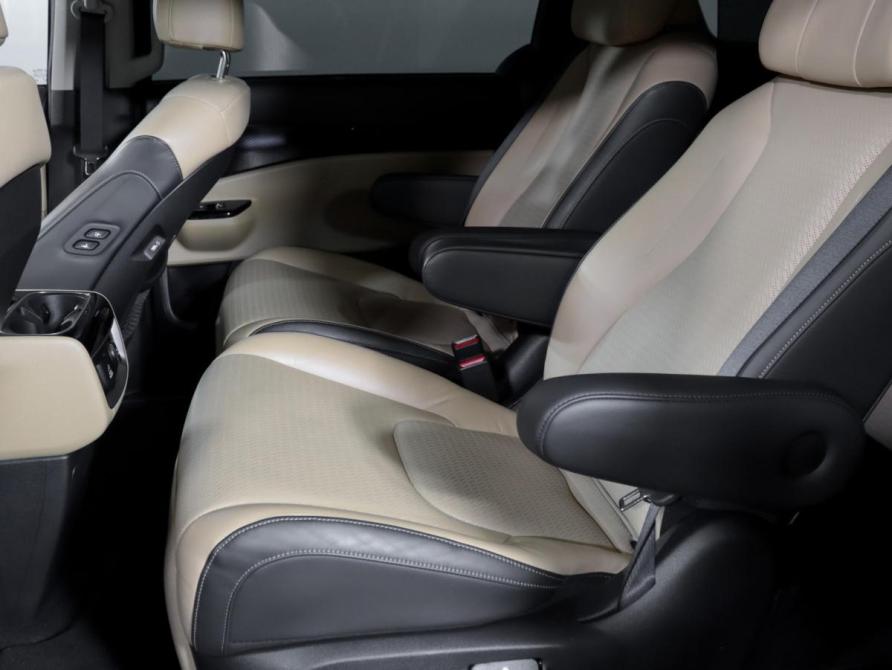 Kia Carnival IV Москва  - изображение 10