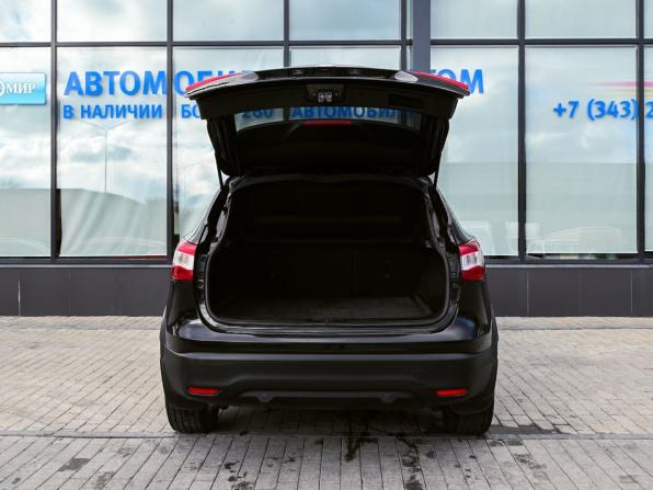 Nissan Qashqai II с пробегом 2017 года, цена 1 635 000 рублей, 165713 км, внедорожник, Автокод Объявления