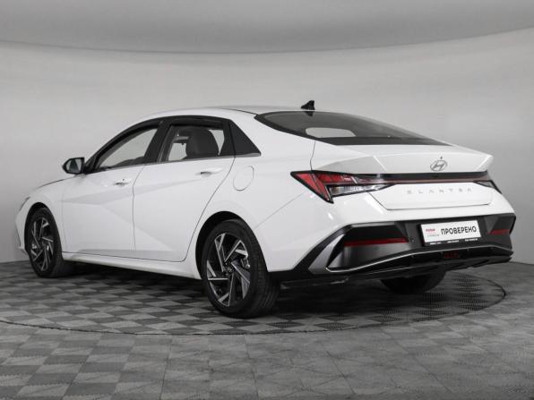 Hyundai Elantra VII (CN7) Рестайлинг с пробегом 2024 года, цена 2 090 000 рублей, 64000 км, седан, Автокод Объявления