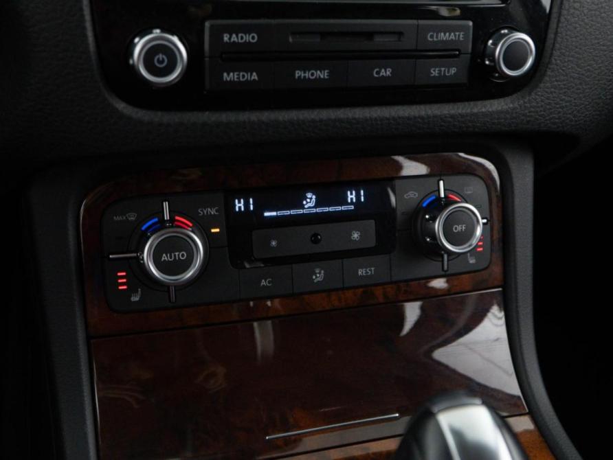 Volkswagen Touareg II Москва  - изображение 18
