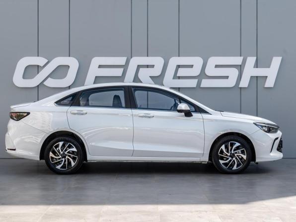 BAIC U5 Plus с пробегом 2023 года, цена 1 220 000 рублей, 81241 км, седан, Автокод Объявления