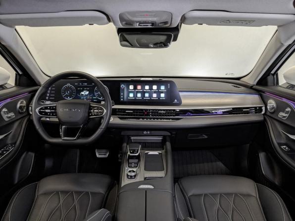 Chery Arrizo 8 с пробегом 2025 года, цена 2 555 000 рублей, 4906 км, седан, Автокод Объявления