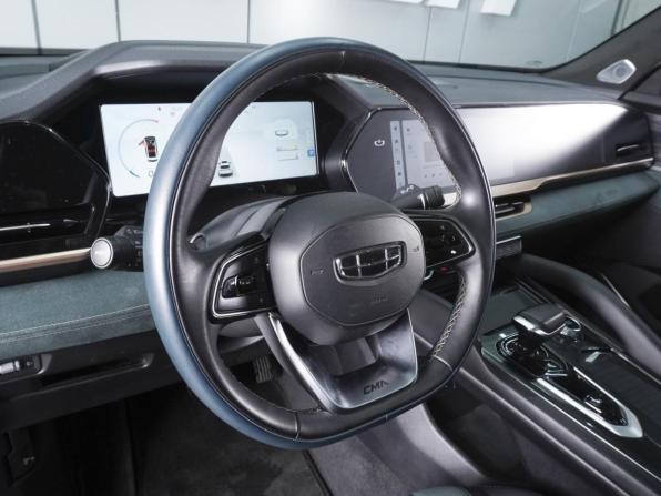 Geely Monjaro I с пробегом 2023 года, цена 3 250 000 рублей, 46401 км, внедорожник, Автокод Объявления