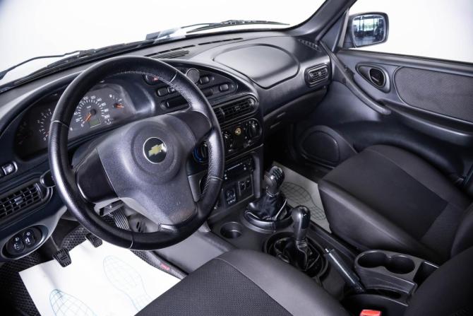 Chevrolet Niva I Рестайлинг с пробегом 2016 года, цена 669 000 рублей, 168000 км, внедорожник, Автокод Объявления