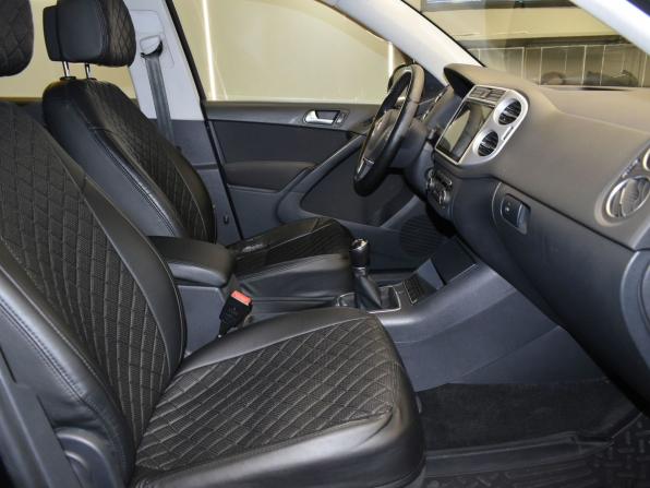 Volkswagen Tiguan I Рестайлинг с пробегом 2015 года, цена 1 350 000 рублей, 92000 км, внедорожник, Автокод Объявления