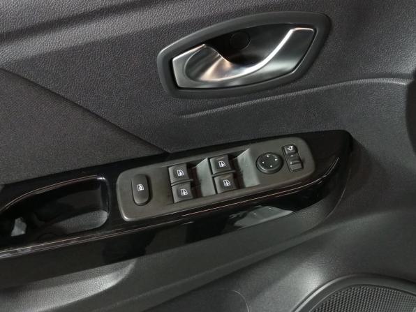Renault Kaptur I Рестайлинг с пробегом 2021 года, цена 1 750 000 рублей, 61886 км, внедорожник, Автокод Объявления