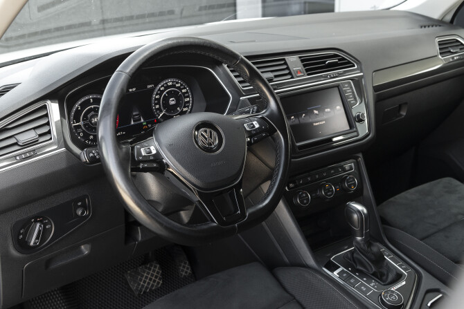 Volkswagen Tiguan II с пробегом 2017 года, цена 2 845 000 рублей, 115000 км, внедорожник, Автокод Объявления