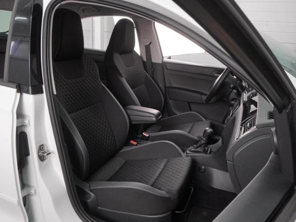 Skoda Rapid I с пробегом 2015 года, цена 1 299 000 рублей, 102279 км, лифтбек, Автокод Объявления