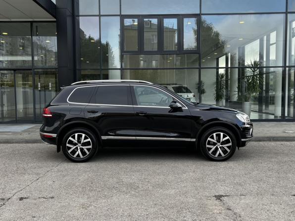Volkswagen Touareg II Рестайлинг с пробегом 2017 года, цена 3 790 000 рублей, 90700 км, внедорожник, Автокод Объявления