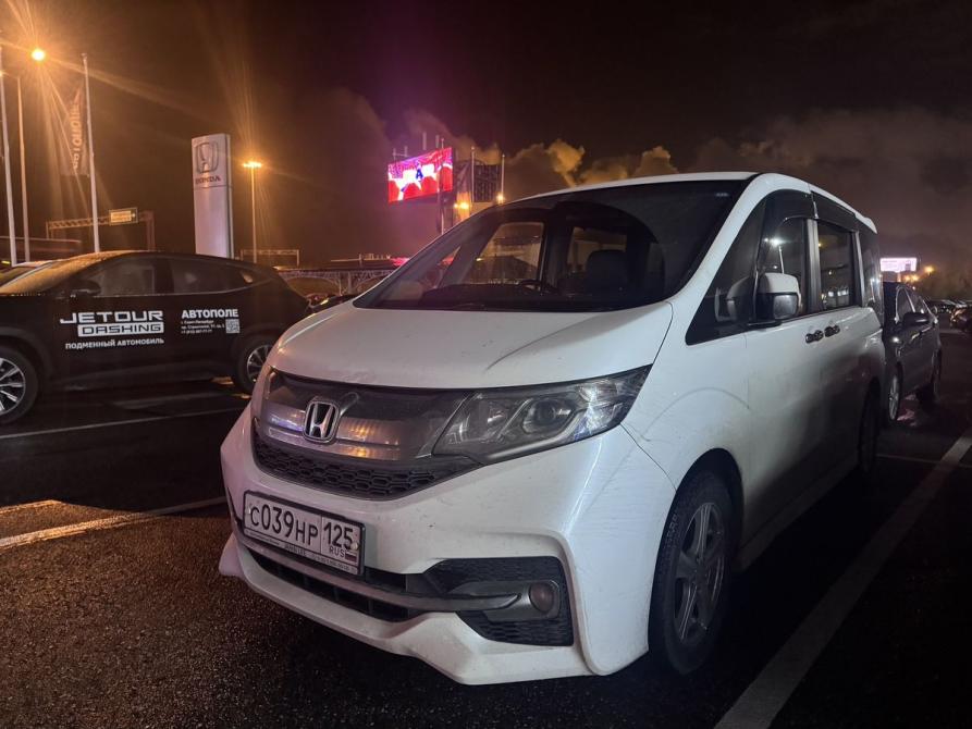 Honda Stepwgn V Санкт-Петербург  - изображение 1