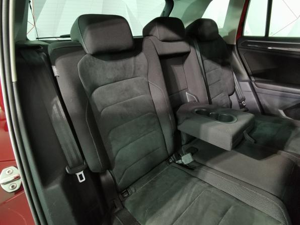 Volkswagen Tiguan II с пробегом 2018 года, цена 1 795 150 рублей, 173080 км, внедорожник, Автокод Объявления
