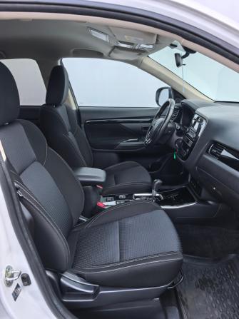 Mitsubishi Outlander III Рестайлинг 3 с пробегом 2019 года, цена 2 350 000 рублей, 60093 км, внедорожник, Автокод Объявления