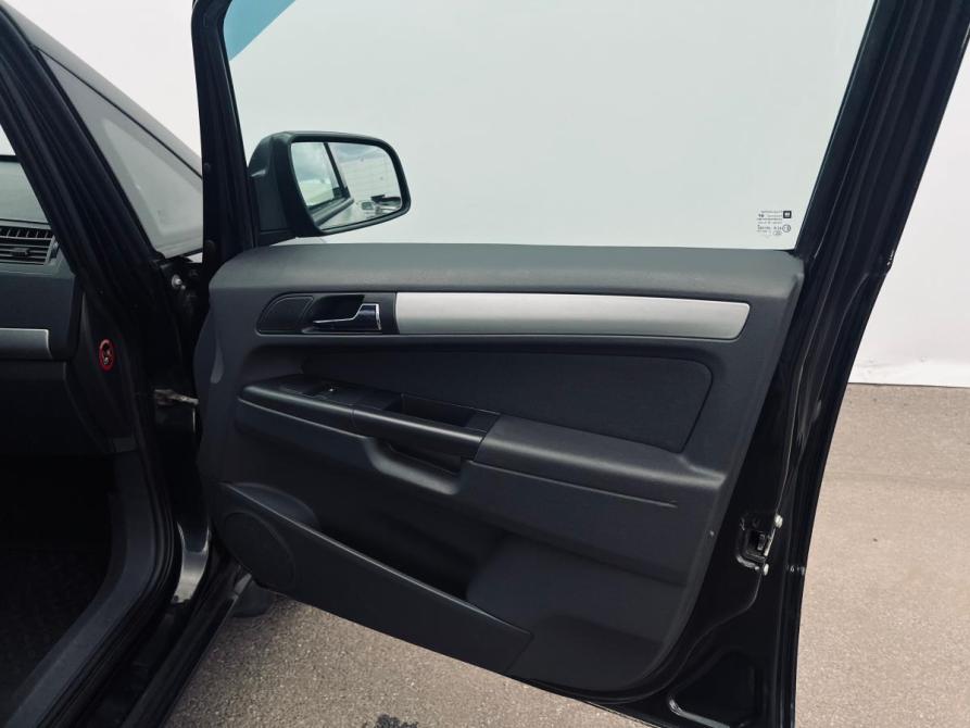 Opel Zafira B Рестайлинг Санкт-Петербург  - изображение 8