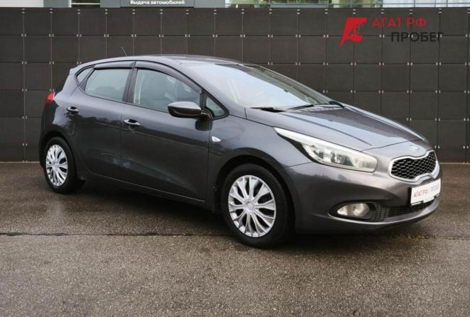 Kia Ceed II Рестайлинг с пробегом 2015 года, цена 1 199 000 рублей, 208610 км, хэтчбек, Автокод Объявления