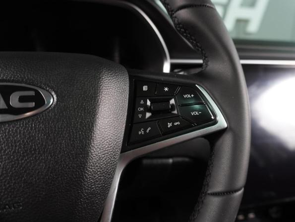 JAC J7 I с пробегом 2023 года, цена 1 299 000 рублей, 103416 км, лифтбек, Автокод Объявления