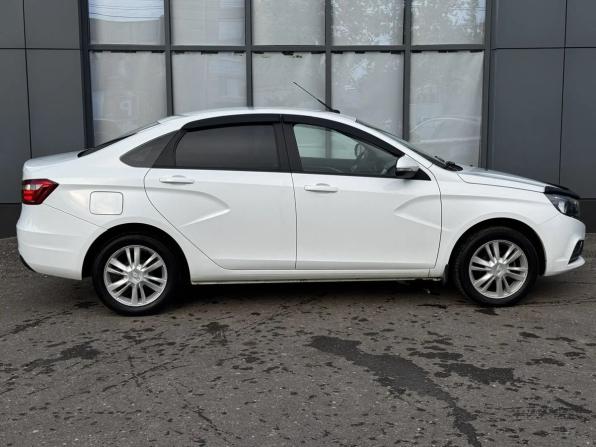 Lada (ВАЗ) Vesta I с пробегом 2018 года, цена 900 000 рублей, 62223 км, седан, Автокод Объявления