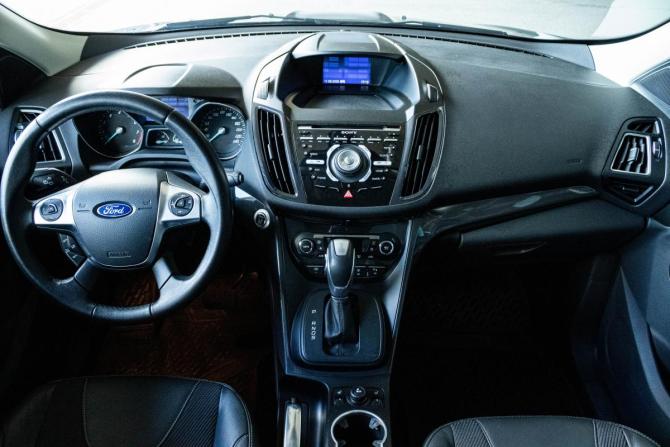 Ford Kuga II с пробегом 2016 года, цена 1 750 000 рублей, 43206 км, внедорожник, Автокод Объявления
