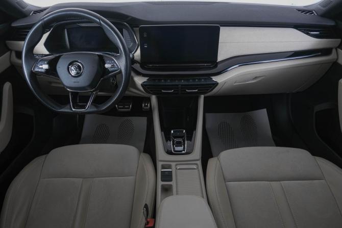 Skoda Octavia IV (A8) с пробегом 2020 года, цена 2 799 000 рублей, 30100 км, лифтбек, Автокод Объявления
