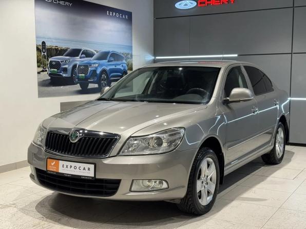 Skoda Octavia II (A5) Рестайлинг с пробегом 2011 года, цена 735 000 рублей, 214000 км, лифтбек, Автокод Объявления