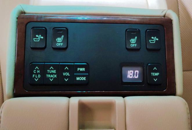 Toyota Camry VII (XV50) Рестайлинг с пробегом 2014 года, цена 1 580 000 рублей, 307114 км, седан, Автокод Объявления