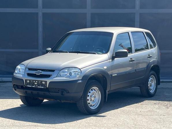 Chevrolet Niva I Рестайлинг с пробегом 2018 года, цена 770 000 рублей, 75909 км, внедорожник, Автокод Объявления