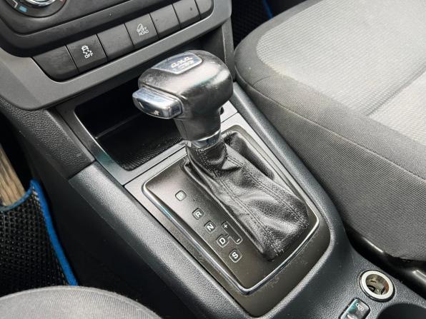 Skoda Yeti I с пробегом 2012 года, цена 1 035 000 рублей, 136864 км, внедорожник, Автокод Объявления