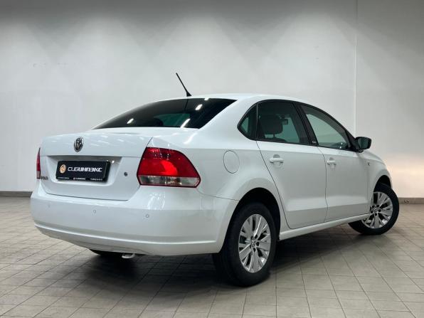Volkswagen Polo V с пробегом 2014 года, цена 1 030 000 рублей, 107281 км, седан, Автокод Объявления