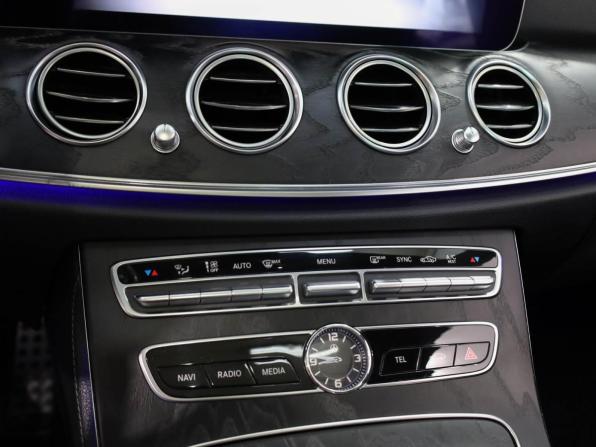 Mercedes-Benz E-Класс V (W213 S213 C238) с пробегом 2019 года, цена 3 695 000 рублей, 98403 км, седан, Автокод Объявления