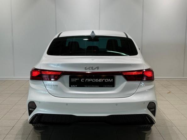 Kia Cerato IV Рестайлинг с пробегом 2022 года, цена 2 390 000 рублей, 52700 км, седан, Автокод Объявления