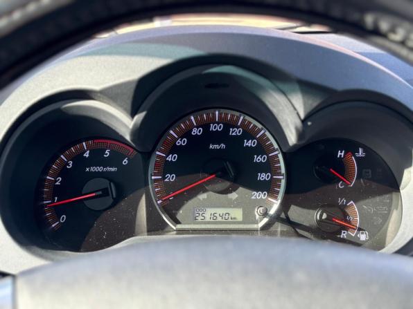 Toyota Hilux VII Рестайлинг с пробегом 2014 года, цена 2 600 000 рублей, 251639 км, пикап, Автокод Объявления