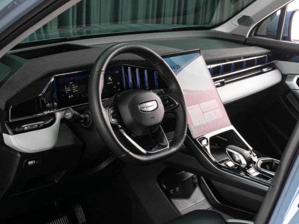 Geely Atlas II с пробегом 2024 года, цена 3 099 000 рублей, 19099 км, внедорожник, Автокод Объявления
