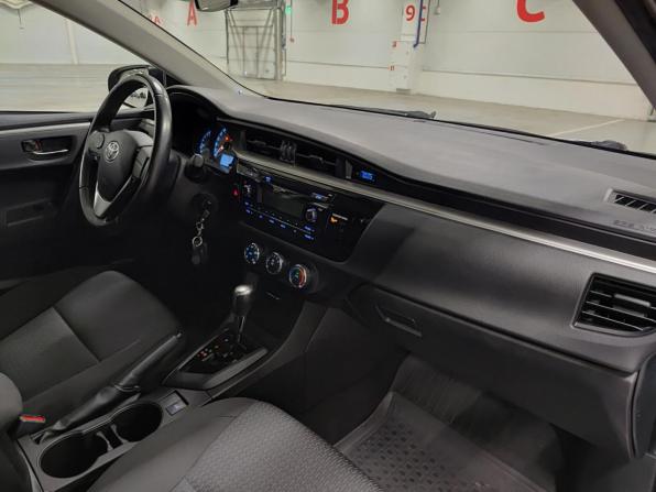 Toyota Corolla XI (E160 E170 E180) с пробегом 2015 года, цена 1 370 000 рублей, 79711 км, седан, Автокод Объявления