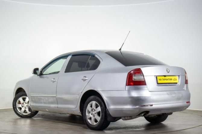 Skoda Octavia II (A5) Рестайлинг с пробегом 2009 года, цена 589 000 рублей, 238310 км, лифтбек, Автокод Объявления
