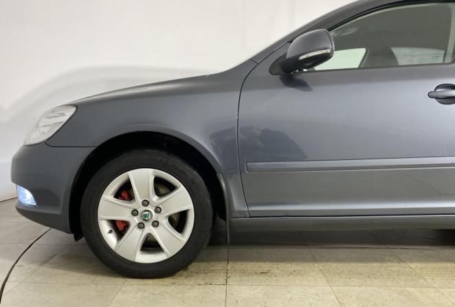 Skoda Octavia II (A5) Рестайлинг с пробегом 2012 года, цена 895 000 рублей, 176630 км, лифтбек, Автокод Объявления