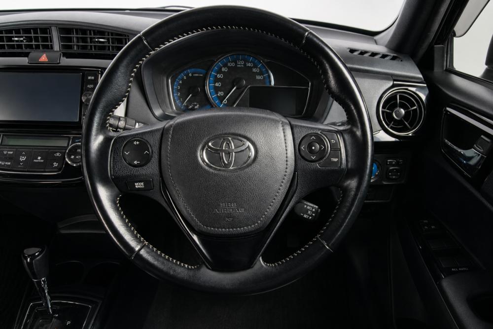 Toyota Corolla XI (E160 E170 E180) Рестайлинг 1 Челябинск  - изображение 9
