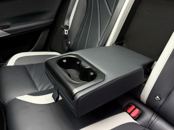 Geely Atlas II с пробегом 2024 года, цена 2 979 000 рублей, 28103 км, внедорожник, Автокод Объявления