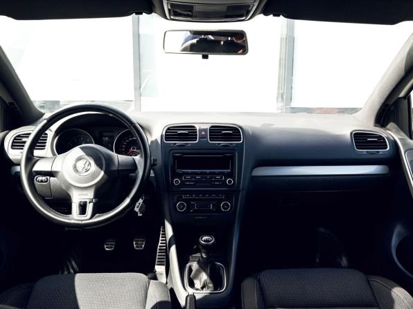 Volkswagen Golf VI с пробегом 2012 года, цена 715 000 рублей, 322848 км, хэтчбек, Автокод Объявления