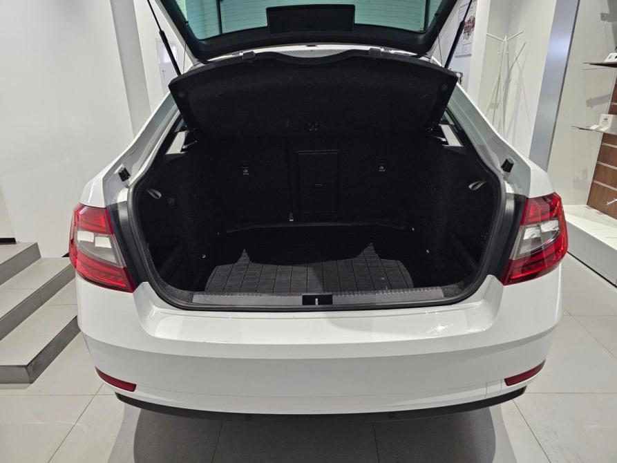 Skoda Octavia III (A7) Рестайлинг Москва  - изображение 13
