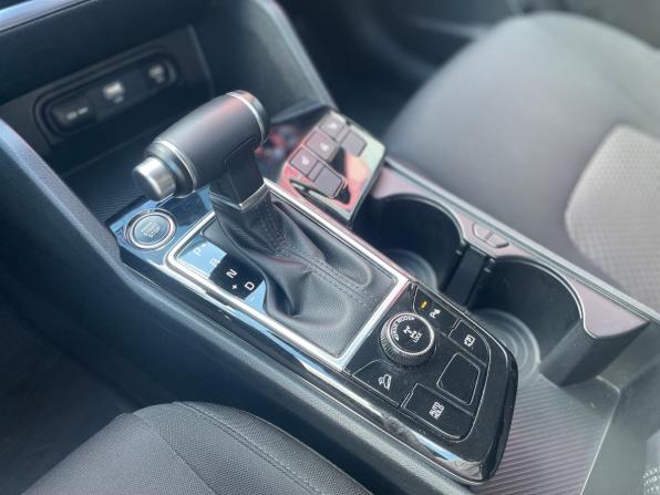 Kia Sportage V с пробегом 2022 года, цена 2 950 000 рублей, 56878 км, внедорожник, Автокод Объявления