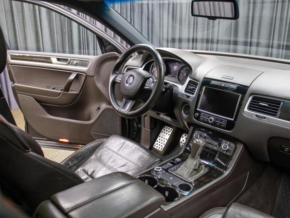 Volkswagen Touareg II с пробегом 2011 года, цена 1 549 000 рублей, 378015 км, внедорожник, Автокод Объявления