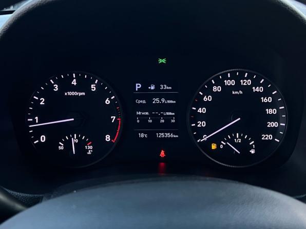 Hyundai Solaris II с пробегом 2018 года, цена 1 379 000 рублей, 125355 км, седан, Автокод Объявления