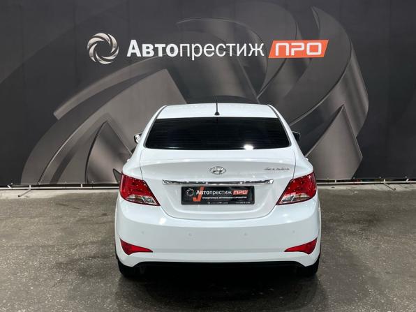 Hyundai Solaris I Рестайлинг с пробегом 2016 года, цена 870 000 рублей, 201396 км, седан, Автокод Объявления